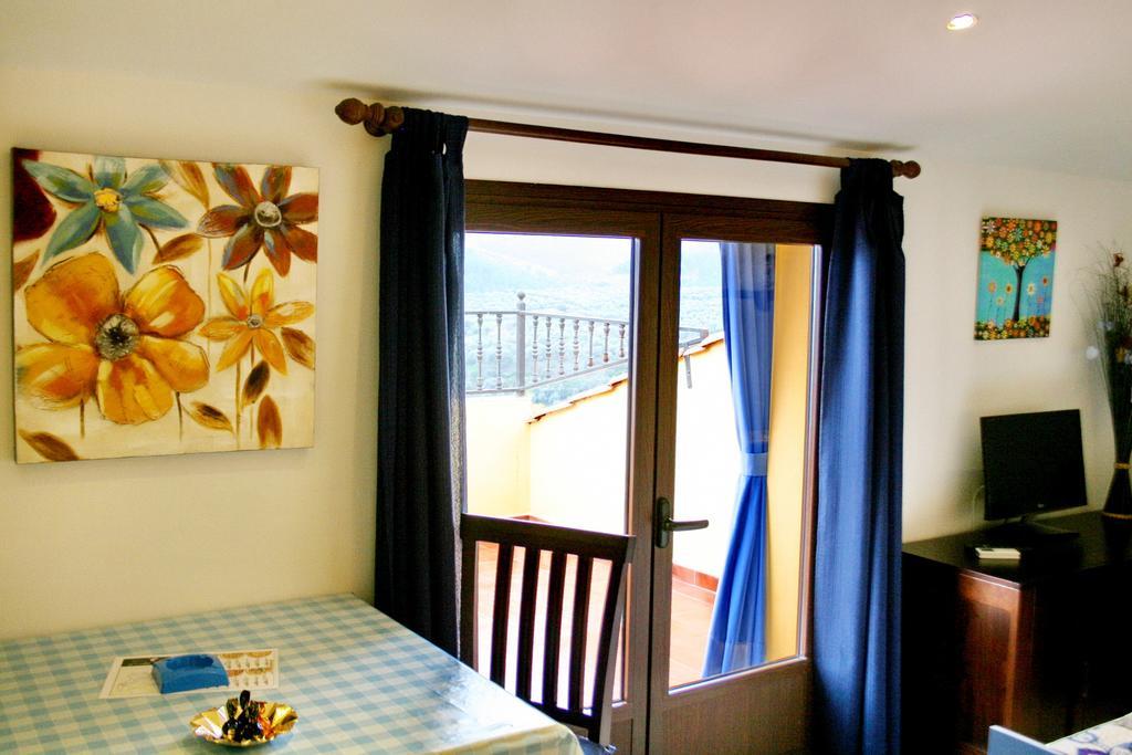 Apartamentos Turisticos Mirayuste Guadalupe  Pokój zdjęcie