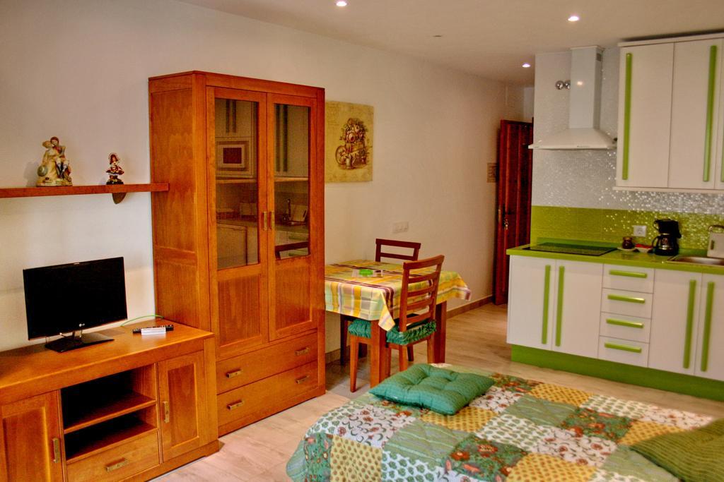 Apartamentos Turisticos Mirayuste Guadalupe  Pokój zdjęcie
