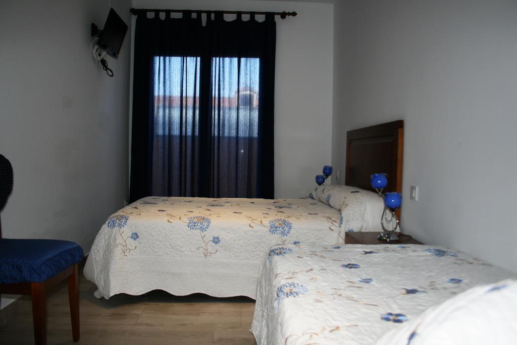 Apartamentos Turisticos Mirayuste Guadalupe  Pokój zdjęcie