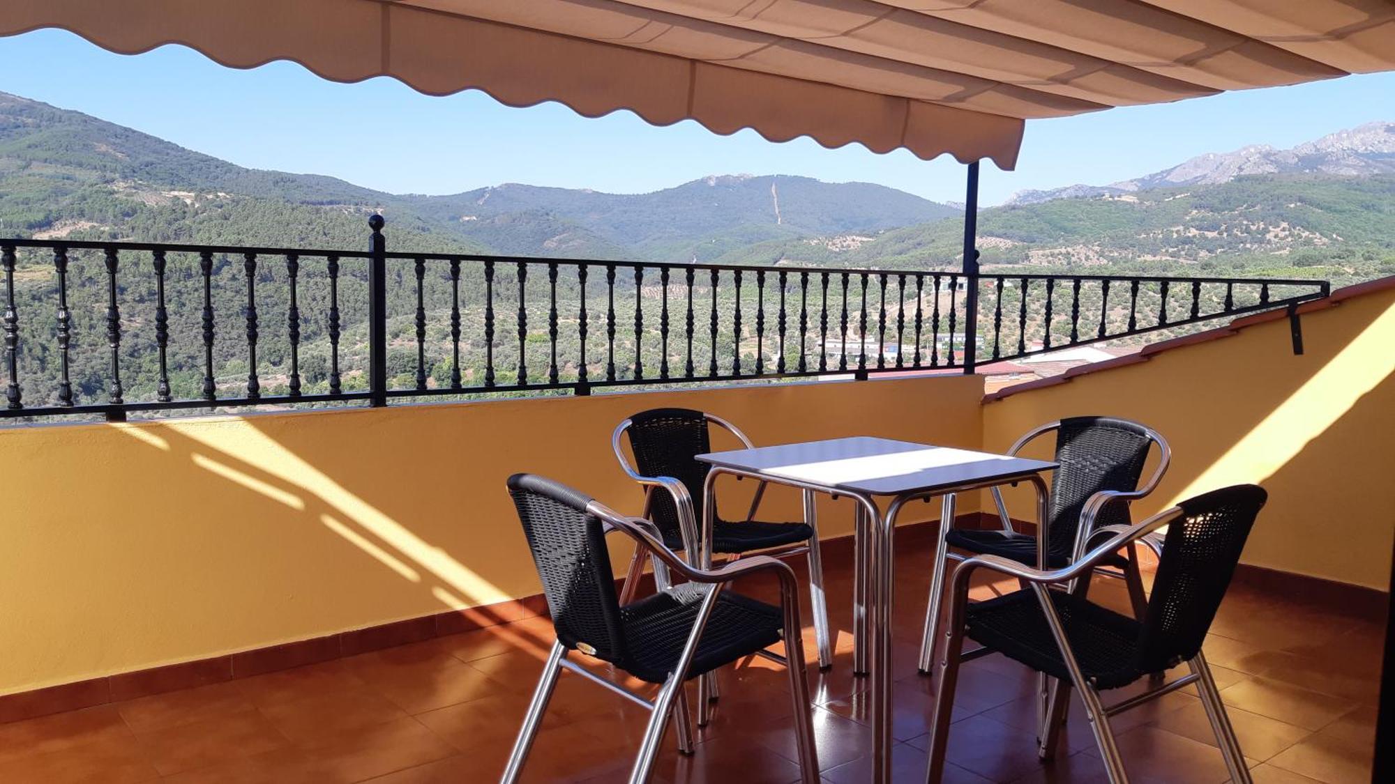 Apartamentos Turisticos Mirayuste Guadalupe  Pokój zdjęcie