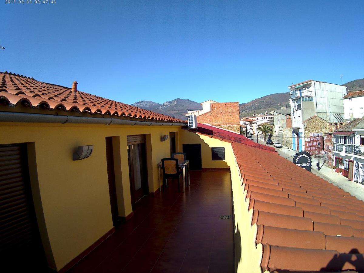 Apartamentos Turisticos Mirayuste Guadalupe  Zewnętrze zdjęcie
