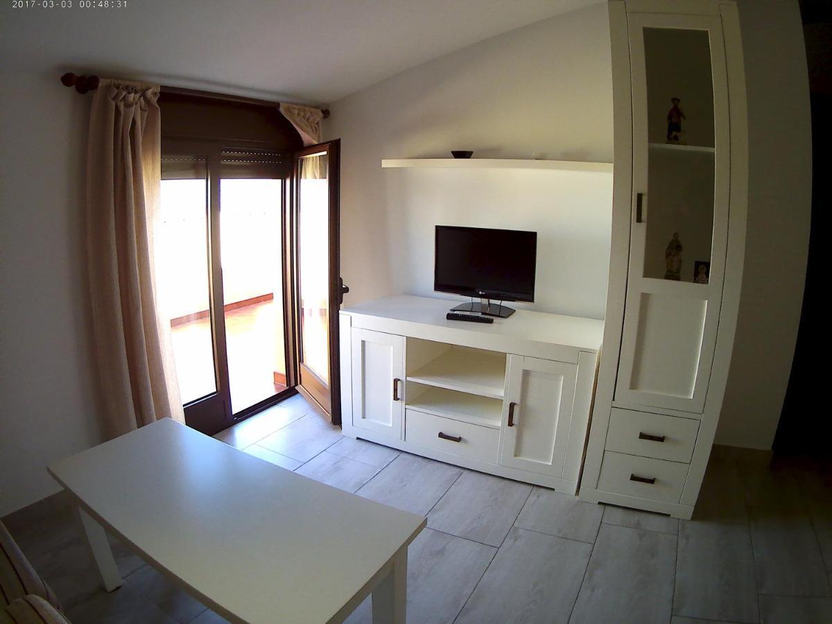 Apartamentos Turisticos Mirayuste Guadalupe  Zewnętrze zdjęcie